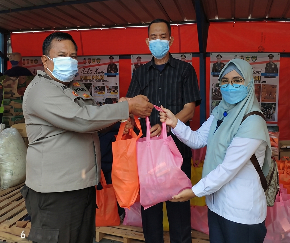 Staple food donations for Covid 19 affected community